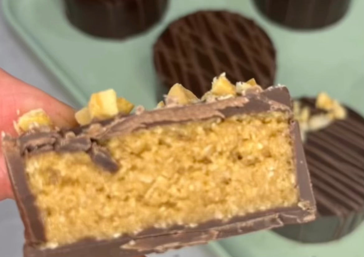 Peanut Butter Protein Pucks – Benty Cakes