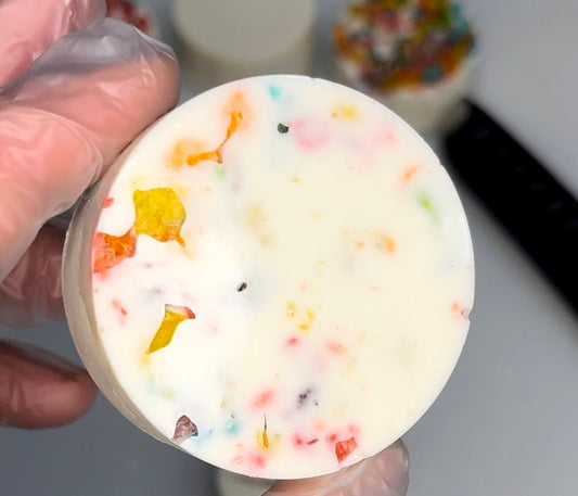 Fruity Pebbles CakePucks