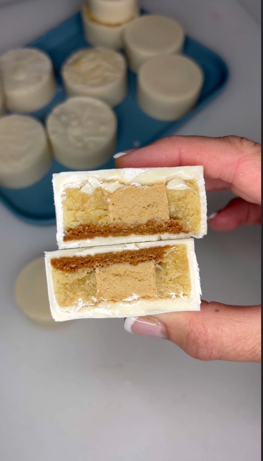 Biscoff & Cookie Butter Cake Pucks