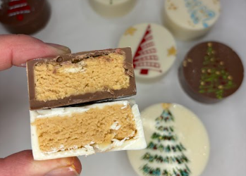 Ritz Cracker Peanut Butter Cup Cake Pucks!