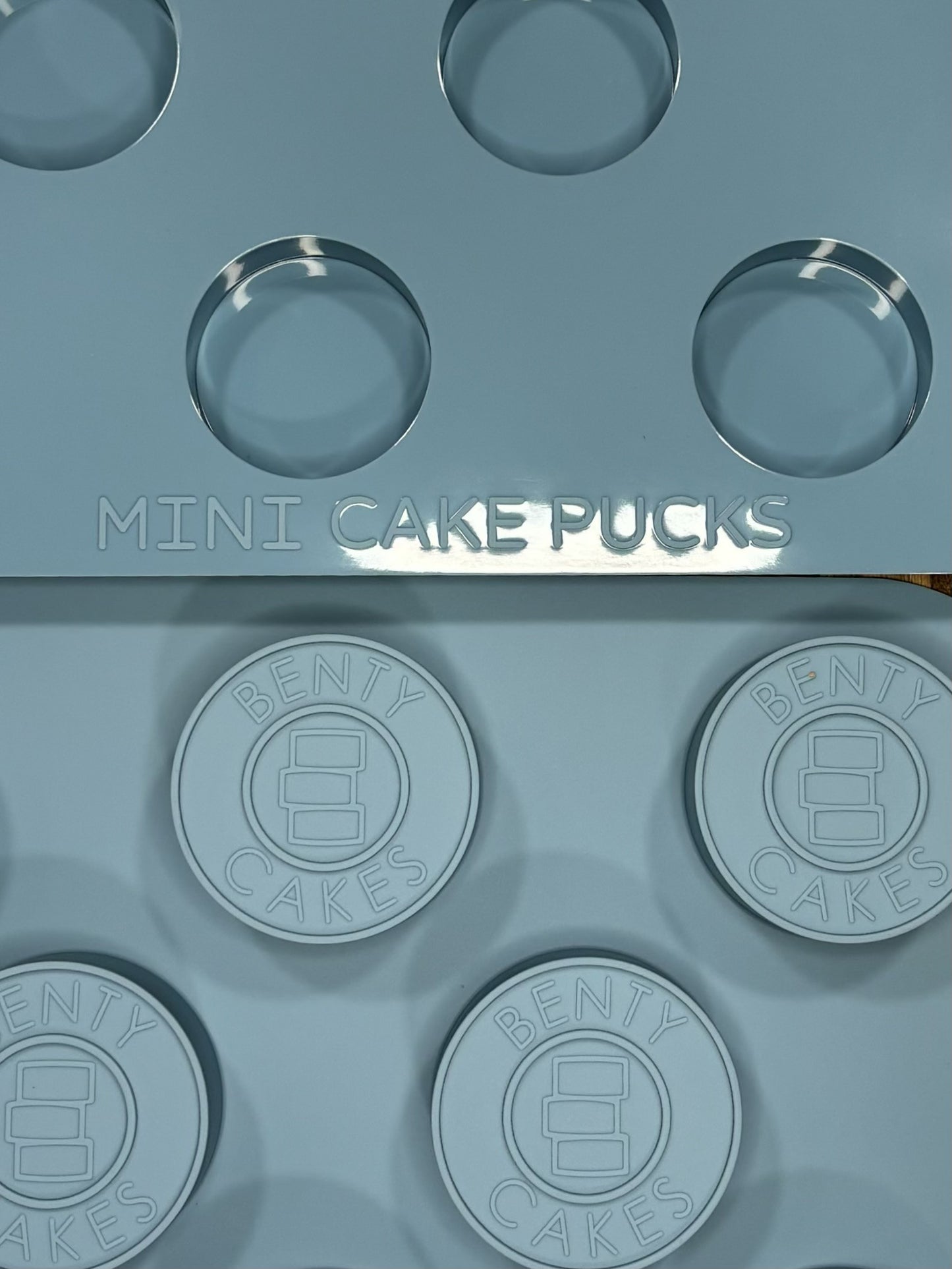 Benty Cakes Mini Cake Puck Mold Set